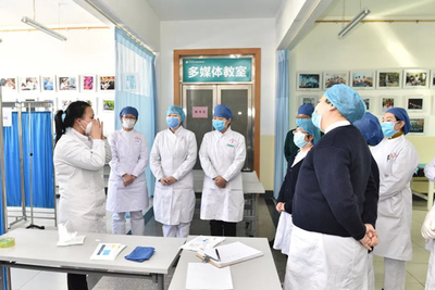共筑防線精進(jìn)技能 護(hù)航健康暖冬安康——和濟(jì)醫(yī)院第二批支援發(fā)熱門診醫(yī)務(wù)人員崗前培訓(xùn)紀(jì)實(shí)